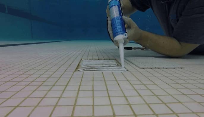 Tips Mengatasi Kolam Renang Bocor