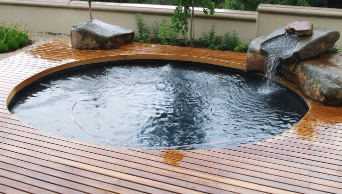 Wood Deck atau Kayu Decking Kolam Renang, Nuansa Hangat dan Hommy Banget 